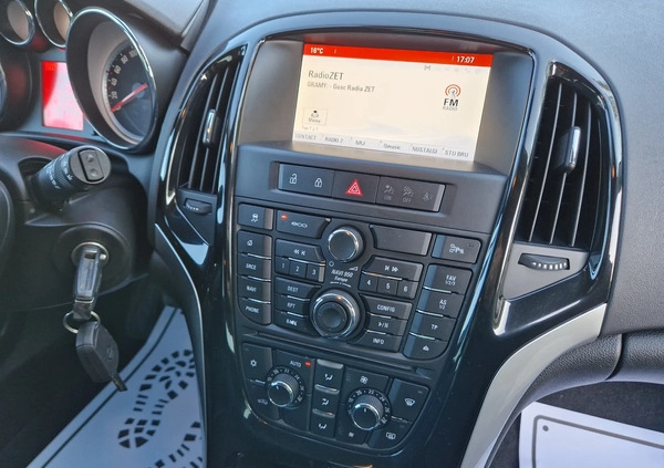Opel Astra cena 26900 przebieg: 169422, rok produkcji 2014 z Częstochowa małe 191